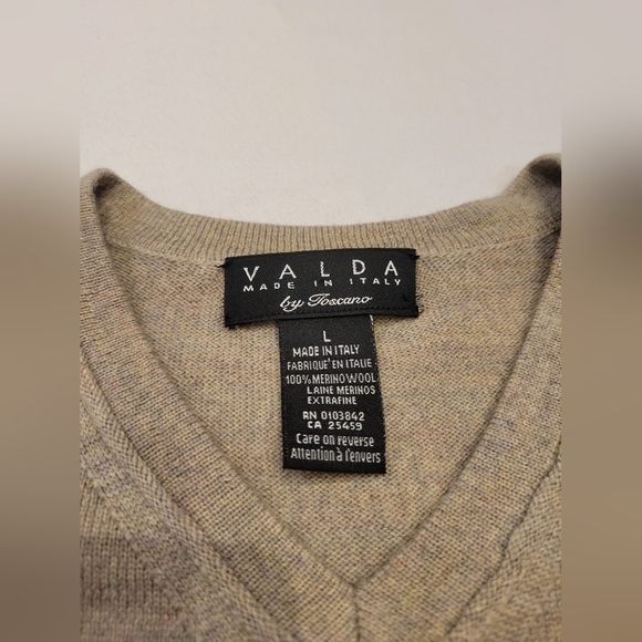 Made in Italy Valda 100% Merino Wool Beige V-Neck Sweater Mens Large - Picture 4 of 8